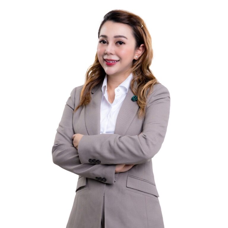 Portrait of Aileen Campos